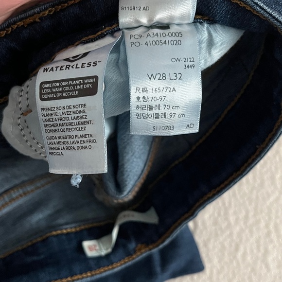Levi’s 726 Flared Jeans - Picture 8 of 9